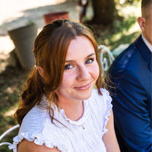 Meet your Posher, Lea